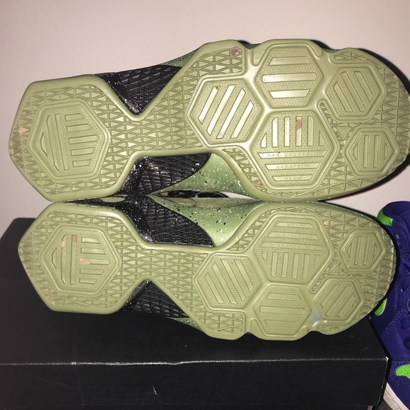 Lebron’s - Picture 3 of 4